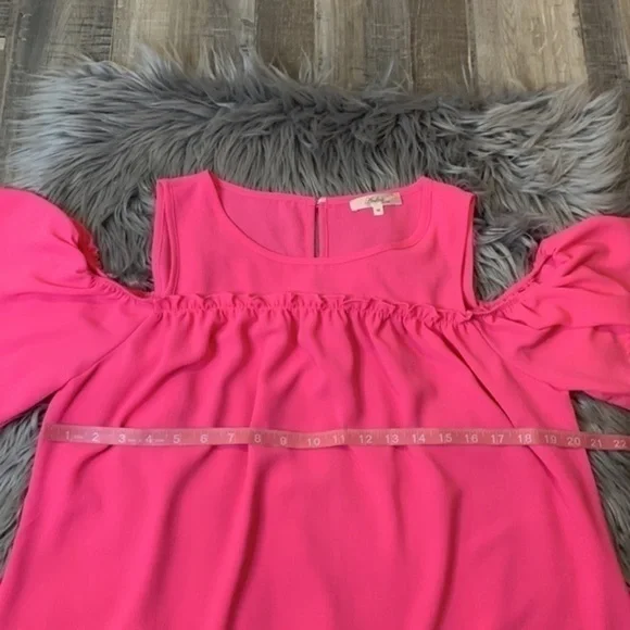 Andreé by Unit cold shoulder flutter top hot pink M - Picture 3 of 6